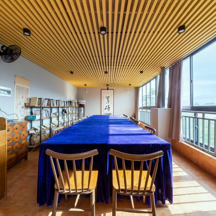 三亚爸妈乐康养公寓